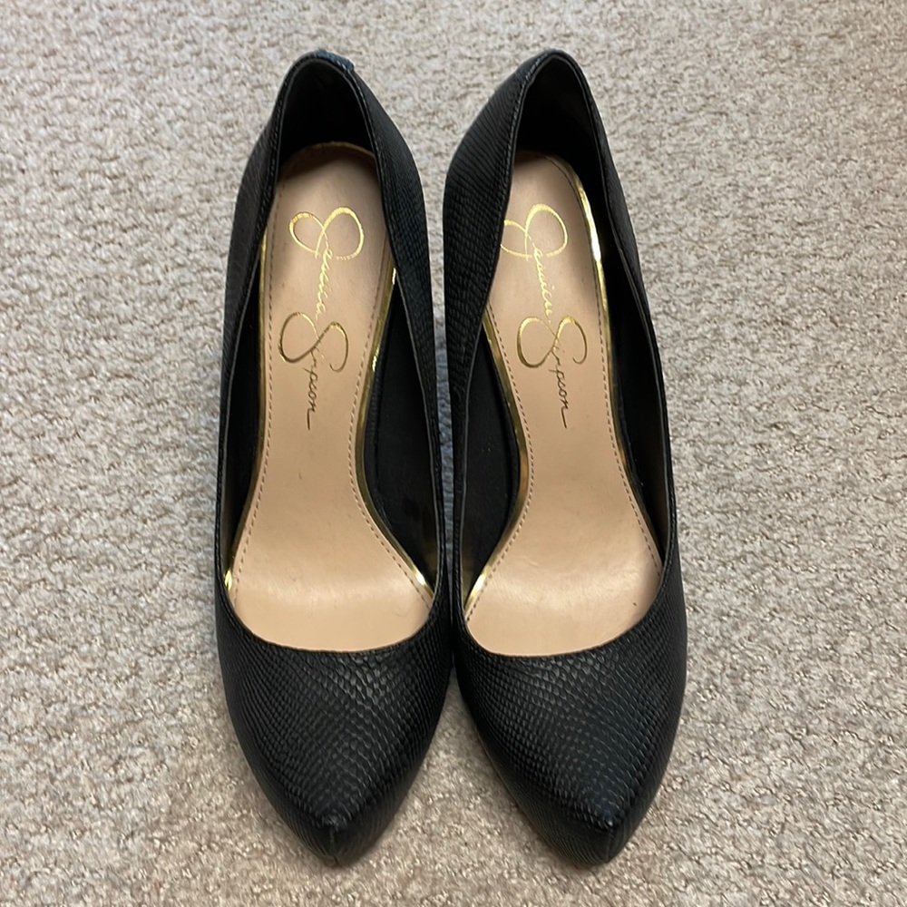Jessica Simpson size 8.5 heels